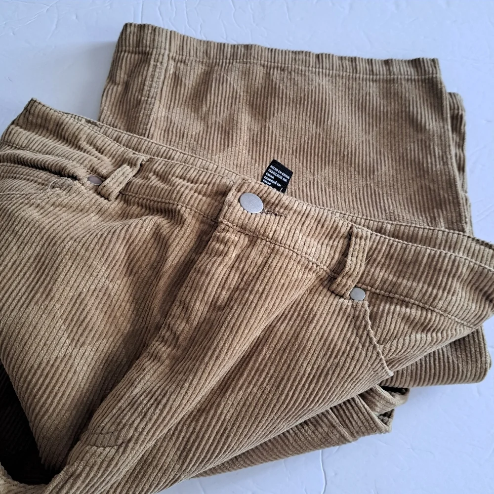 Forever 21 Tan Diamond Shape  Corduroy Wide Leg Pants Women's Size Large
